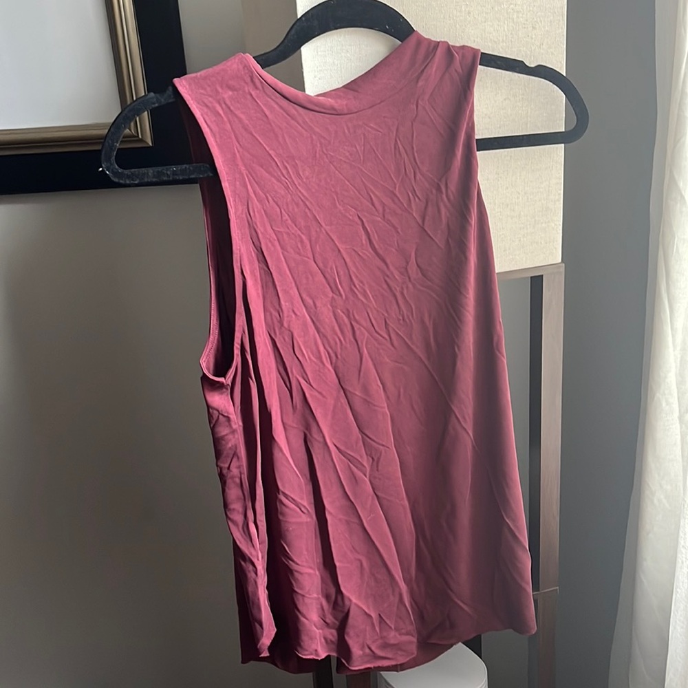 High neck tank